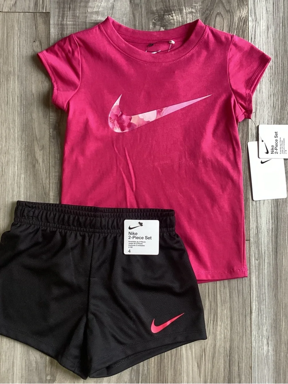 Nike Girls shorts Set size 4(NWT) ~PRICE IS FIRM, NO OFFERS~ - Picture 1 of 5